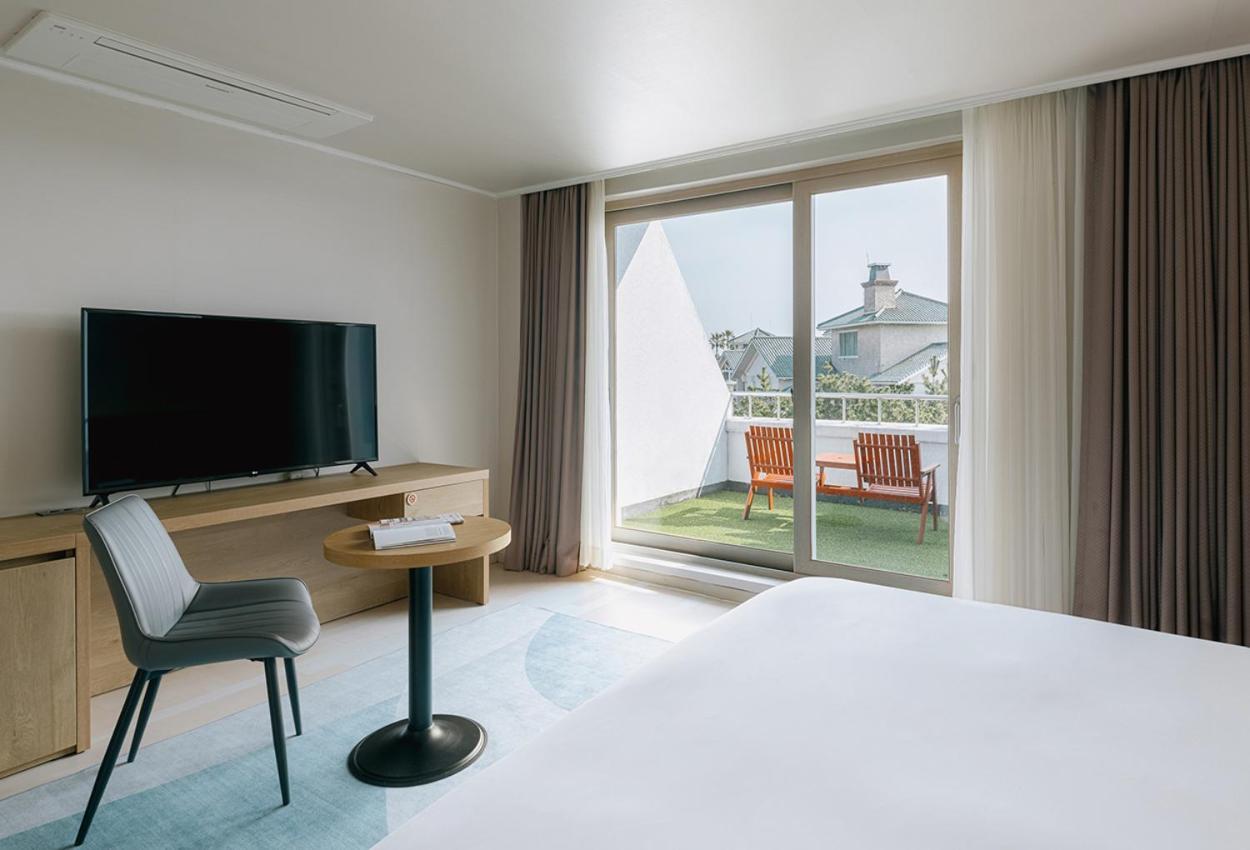 Bloom Hotel Jeju Exterior photo